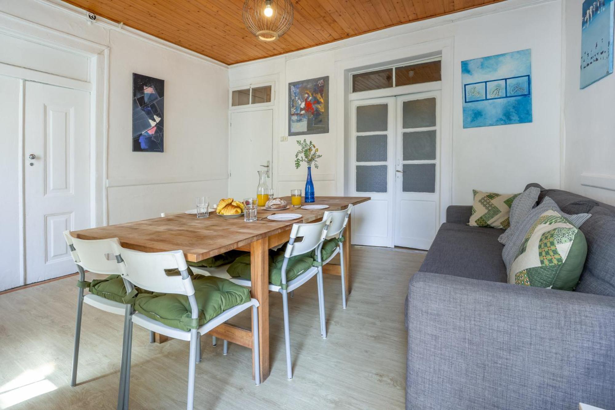 Lovely In Bairro Alto Apartment *